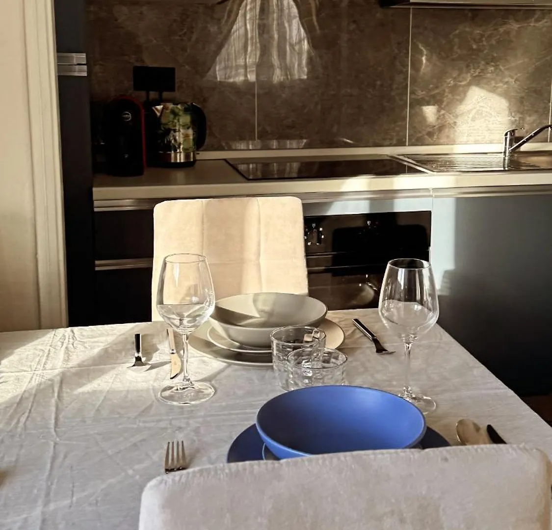 Venice Grey Apartment